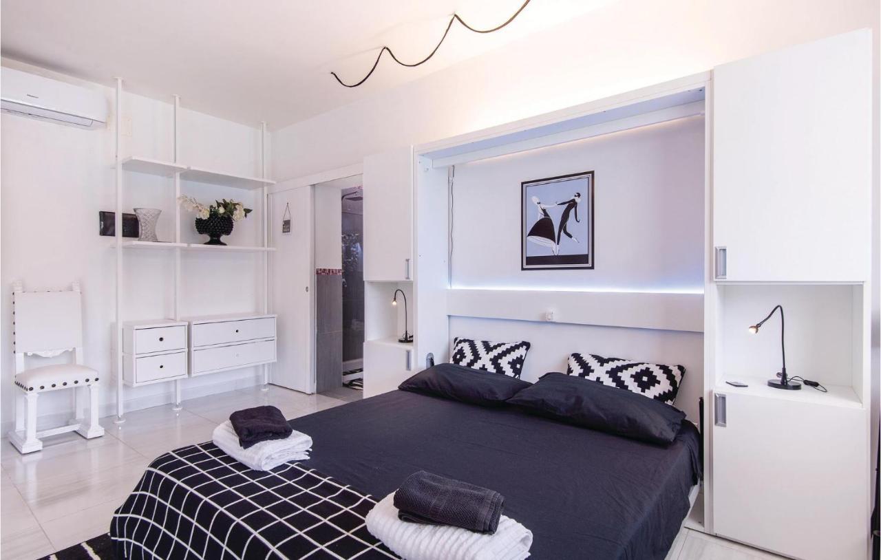 2 Bedroom Stunning In * Rom